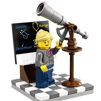 The Lego female astronomer