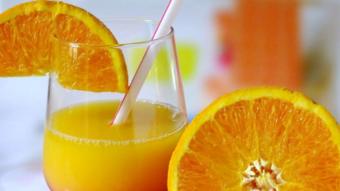 El jugo de naranja elevó sus proyecciones de precios futuros como ningún otro producto este año.