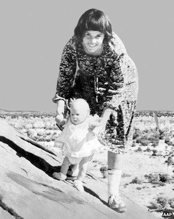 Lindy Chamberlain and daughter Azaria at Uluru
