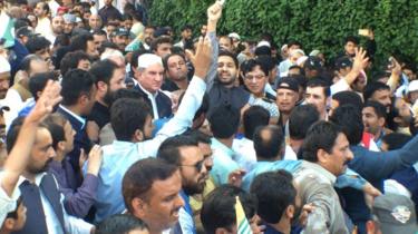 پی ٹی آئی