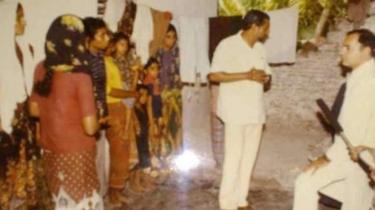 पूर्व प्रधानमंत्री राजीव गांधी की 1987 के दौरे की तस्वीर