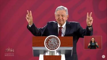 "Amor y paz con Trump", responde AMLO a las advertencias de Donald Trump.