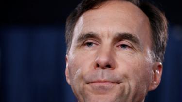 Wasiirka maaliyadda ee Canada Bill Morneau