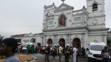 இலங்கையில் தேவாலயத்தில் குண்டுவெடிப்பு