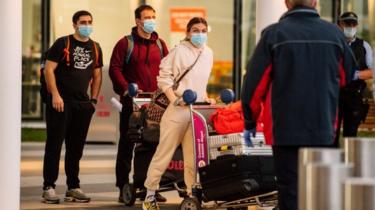 Simona Halep arrive à l'aéroport d'Adélaïde avant le tournoi de tennis de l'Open d'Australie, Adélaïde, Australie