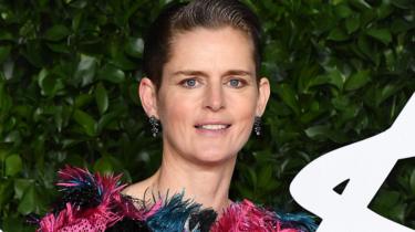 Stella Tennant arrive aux Fashion Awards 2019 qui se sont tenus au Royal Albert Hall