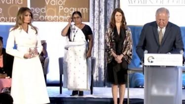 Đệ nhất phu nhân Mỹ Melania Trump tại lễ trao giải Phụ nữ Quả cảm 2017