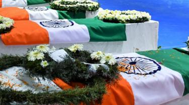 पुलवामा CRPF हमला: बुखार में भी कमांडर नसीर अहमद जाने से नहीं माने थे पुलवामा CRPF हमला: बुखार में भी कमांडर नसीर अहमद जाने से नहीं माने थे