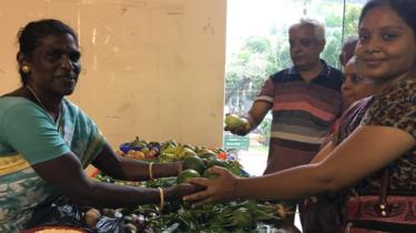 சென்னைவாசிகளுக்கு சந்தை அனுபவம் தரும் பெண் விவசாயிகள்