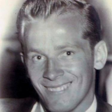 James "Whitey" Bulger alipokua kijana mdogo