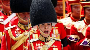 Sineenat Wongvajirapakdi photographiée en train de participer à la cérémonie de crémation royale de feu le roi de Thaïlande Bhumibol Adulyadej's late King Bhumibol Adulyadej