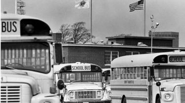 Schulbusse im Jahr 1974