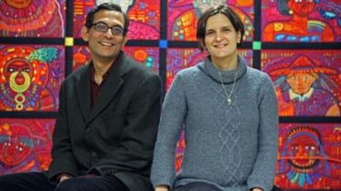 Esther Duflo y Abhijit Banerjee