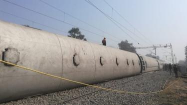 SeemanchalExpress, सीमांचल एक्सप्रेस की तस्वीर, train accident, indian rail, irctc, railways, indian railways