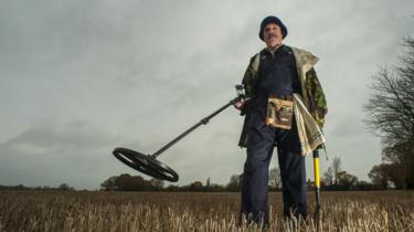 Stuart Elton, détecteur de métaux