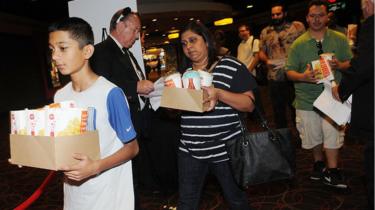  Les gens assistent à une première de Kung Fu Panda 3 en Floride le 16 janvier, 2016