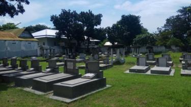 Kuburan orang Yahudi di Surabaya