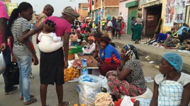 piața din Luanda, August 2017