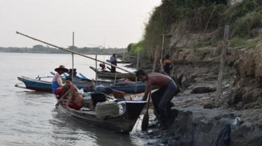 Hilsa fiskere I Myanmar