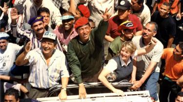 El presidente Hugo Chávez durante una campaña electoral.