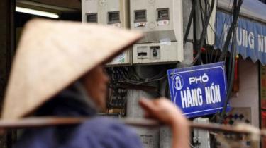 Báo chí Việt Nam ghi nhận một số trường hợp bị tính giá điện tháng này tăng gấp đôi, gấp ba so với tháng trước