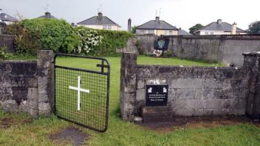 母子寮は取り壊されたが、跡地に神社が建てられた