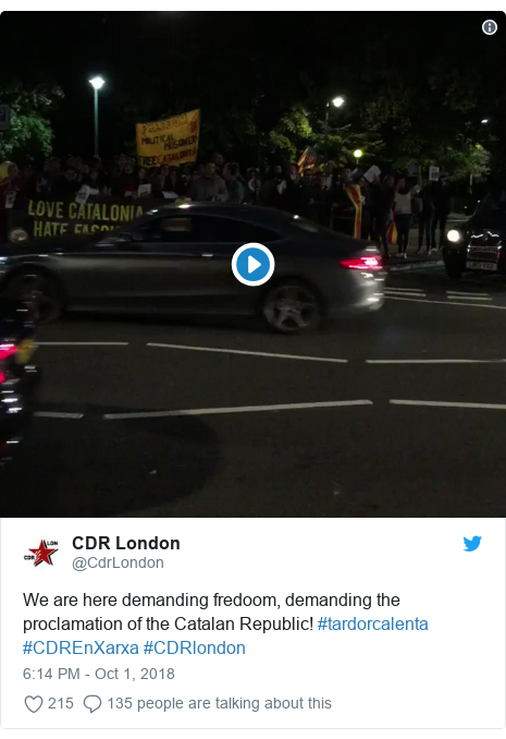 Twitter post by @CdrLondon: We are here demanding fredoom, demanding the proclamation of the Catalan Republic! #tardorcalenta #CDREnXarxa #CDRlondon 
