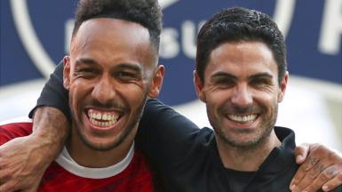 Arsenal captain Pierre-Emerick Aubameyang and manager Mikel Arteta