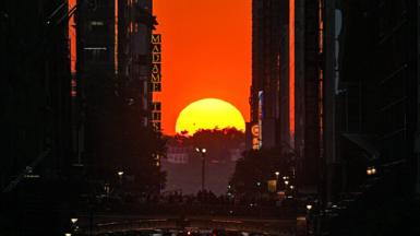 Sunset between the skyscrapers of New York