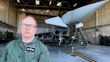 RAF Wing Cdr Scott MacColl, στην Εσθονία