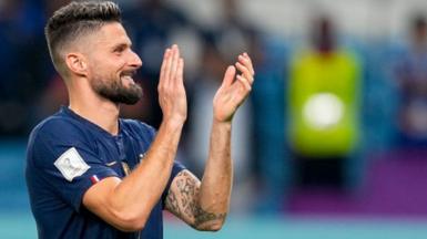 Olivier Giroud scored two goals in France's 4-1 win over Australia