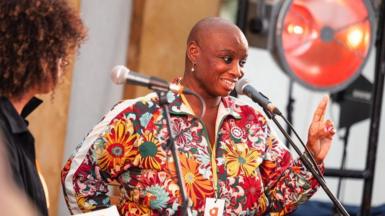 Andi Oliver