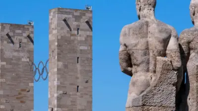 مجسمه‌های کارل البیکر از دوران نازی