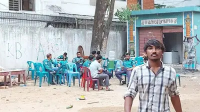 কলাবাগানে তেতুঁলতলা মাঠে পুলিশের অবস্থান