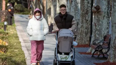 اداره آمار چین چند روز پیش اعلام کرد که جمعیت این کشور برای اولین بار در ۶۰ سال گذشته کاهش داشته است و نرخ تولد به کمترین حد خود رسیده است