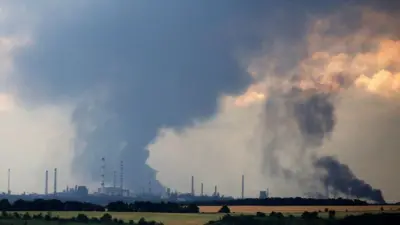 حريق في مصفاة لتكرير النفط بالقرب من ليسيتشانسك، 23 يونيو/حزيران 2022