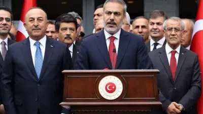 فیدان قبل از آن که وزیر خارجه شود، بیش از یک دهه ریاست سازمان اطلاعاتی ترکیه را به عهده داشت