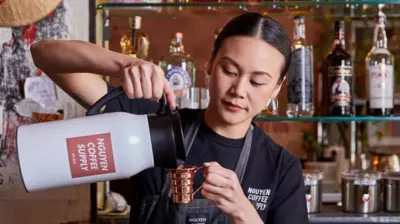 Sahra Nguyễn có niềm đam mê đặc biệt với cà phê từ những lần về thăm Việt Nam