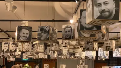 نمایشگاهی از یادگاری‌ها و عکس‌های شماری از جانباختگان سیاسی- عقیدتی۴۴ سال اخیر در حكومت ایران
