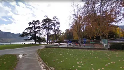 Di Annecy park and one playground