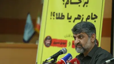 مهدی نصیری در مناظ‍ره اخیر به تندی از سیاست خارجی جمهوری اسلامی و شخص آیت‌الله خامنه‌ای انتقاد می‌کند