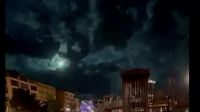 Spektakularni tragovi meteora na noćnom nebu u Turskoj