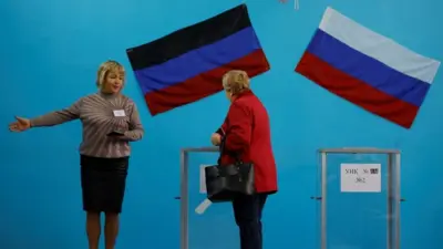 ﻿Pemungutan suara di Donetsk.