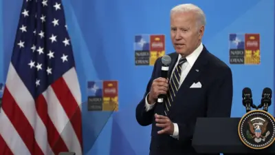 El presidente de Estados Unidos, Joe Biden, en una conferencia de prensa el último día de la Cumbre de la OTAN en Madrid, España.