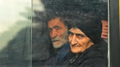 „Mogli smo da umremo u svakom trenutku”: Hiljade Jermena napustilo Nagorno-Karabah