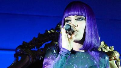 Jessie J Wants To Raise Money By Shaving Her Hair Off Cbbc Newsround