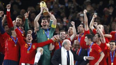 Iker Casillas lifts the World Cup for Spain