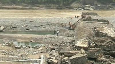 Collapsed bridge in Henan province