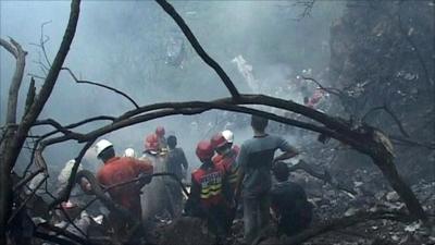 Rescue workers in Islamabad