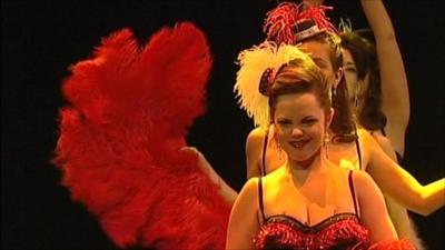 Burlesque dancers prepare for their Edinburgh show